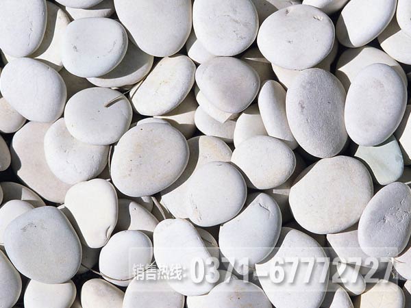 鹅卵石破碎机每小时处理多少吨鹅卵石？