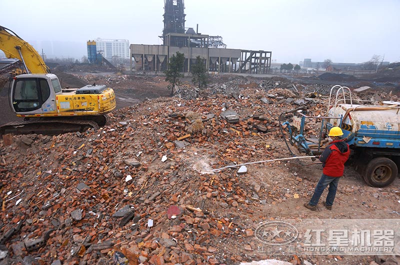 小型建筑垃圾处理厂赚钱吗？用什么破碎机好？