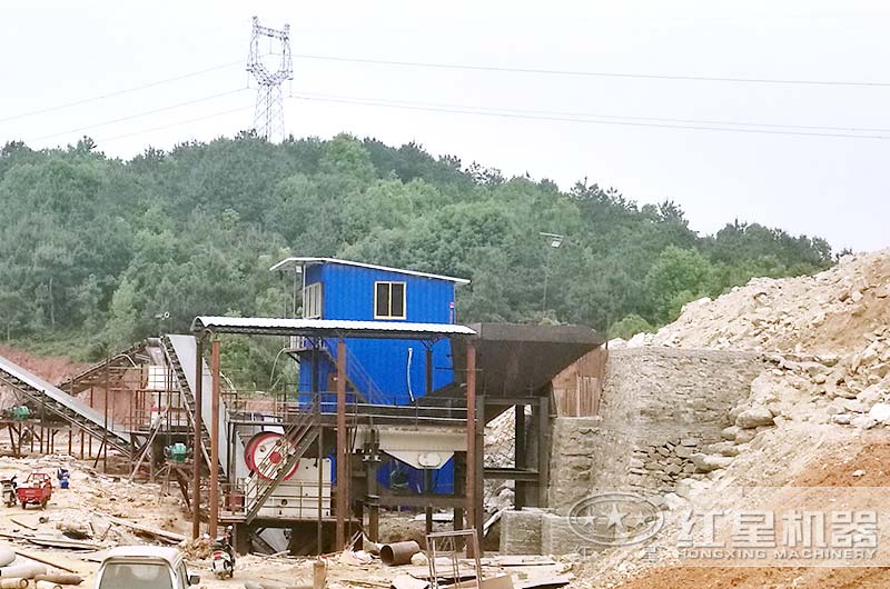 小型石头破碎机成套多少钱？（内附现场生产视频）